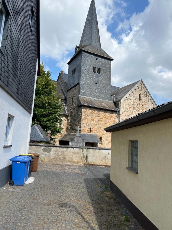 300 Jahre Altes Renoviertes Fachwerkhaus Villa Peterslahr Dış mekan fotoğraf